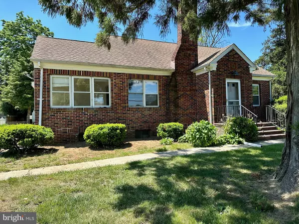 602 S BREWSTER RD, Vineland, NJ 08360