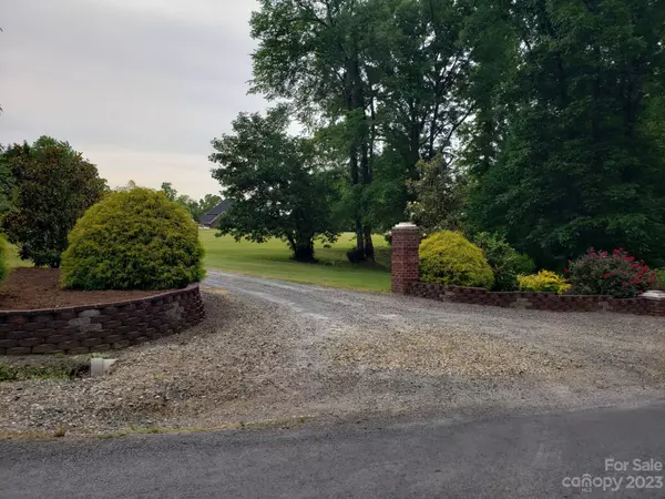 330 Waters RD, Salisbury, NC 28146