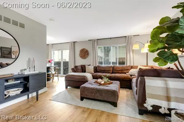 1830 WICKHAM Street, Royal Oak, MI 48073