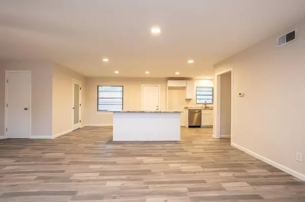 411 Bella Drive, Garland, TX 75040