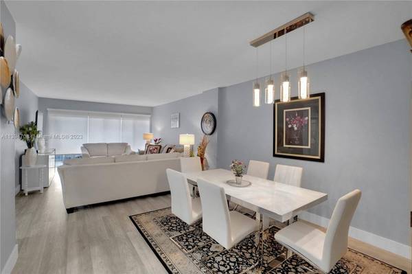 1985 S Ocean Dr #17J, Hallandale Beach, FL 33009