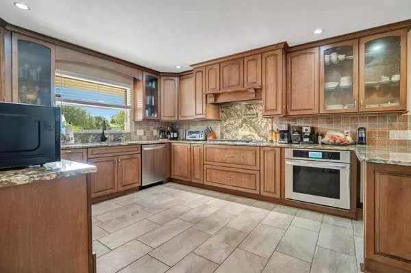 1603 MAGNOLIA ST, New Smyrna Beach, FL 32168