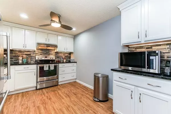 8 9th St #209, Medford, MA 02155