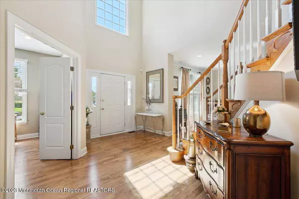 54 Country View Drive, Freehold, NJ 07728