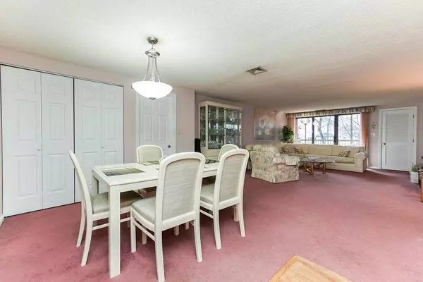 8 9th St #209, Medford, MA 02155