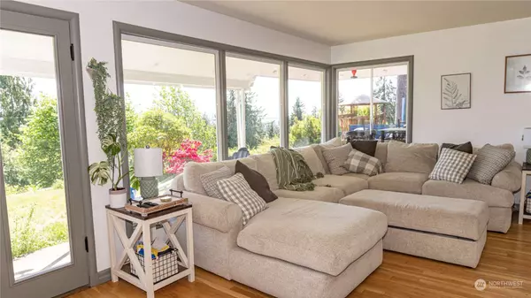 1290 Bel Aire AVE, Aberdeen, WA 98520