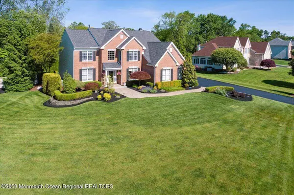 54 Country View Drive, Freehold, NJ 07728