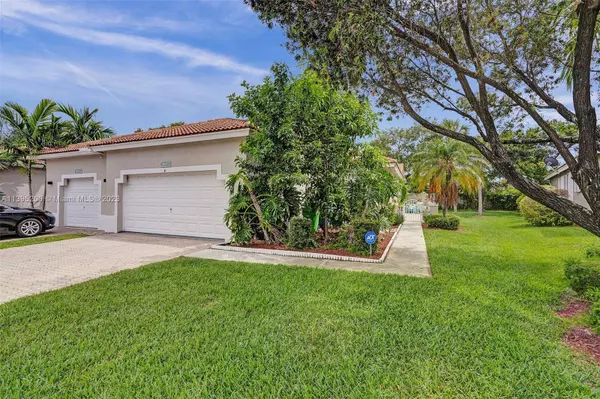 2410 Aragon Blvd #3, Sunrise, FL 33322