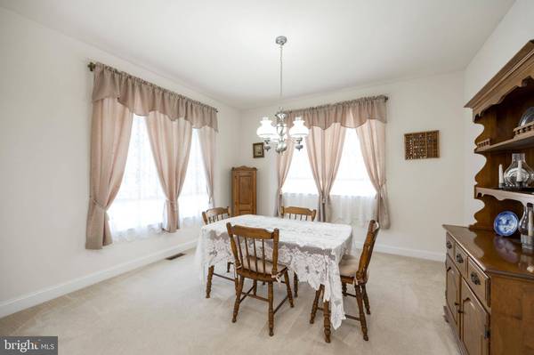 4337 MEADOWRIDGE LN, Collegeville, PA 19426