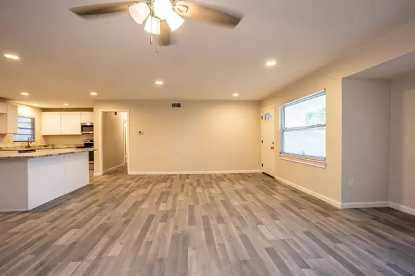 411 Bella Drive, Garland, TX 75040