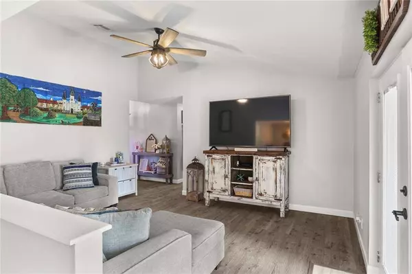 217 ST. NICHOLAS ST, Luling, LA 70070