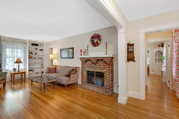 24 Maurice St, Malden, MA 02148