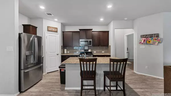 8714 LAMUS WHEEL, San Antonio, TX 78254-4903