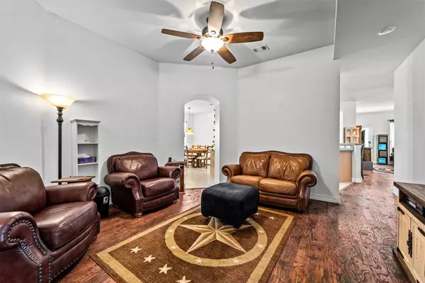 10005 Maple Drive, Providence Village, TX 76227