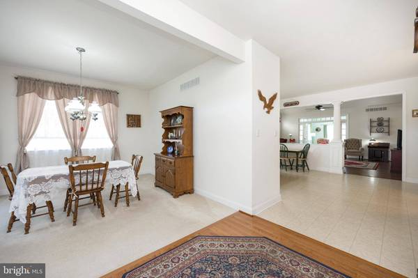 4337 MEADOWRIDGE LN, Collegeville, PA 19426