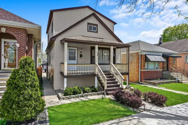 3511 N Neenah Avenue, Chicago, IL 60634