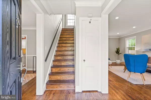 4003 QUEENSBURY RD, Hyattsville, MD 20782