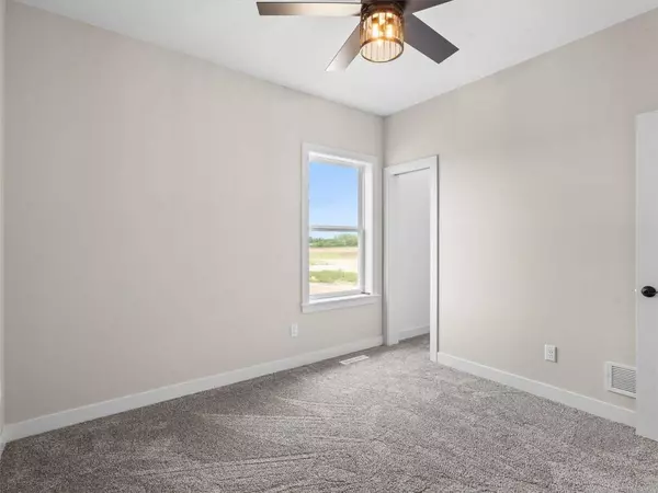 1347 Cedar Springs Drive, Marion, IA 52302