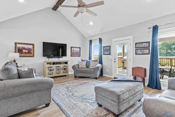 2155 Thomason Road, Albertville, AL 35951