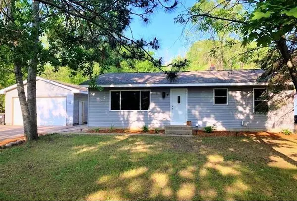 4 Pinto LN SE, Isanti, MN 55040