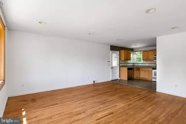 29 DEER POND BLVD, Atco, NJ 08004