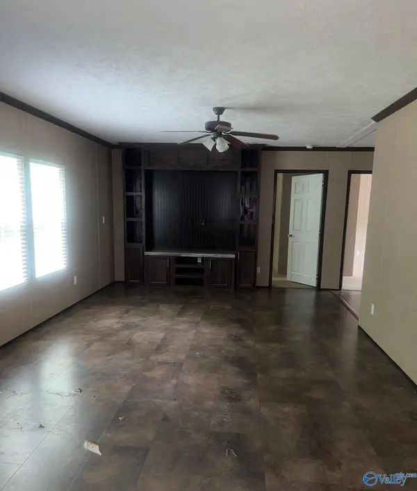 180 Eliza Lane, New Market, AL 35761