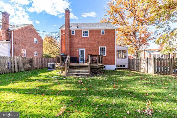 129 S BUCHANAN ST, Arlington, VA 22204