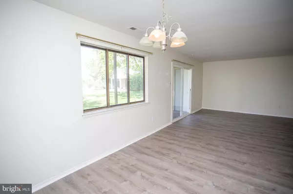 65 SANDRA RD, Voorhees, NJ 08043