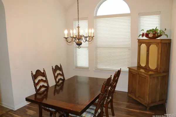 1848 Lookout Forest, San Antonio, TX 78260