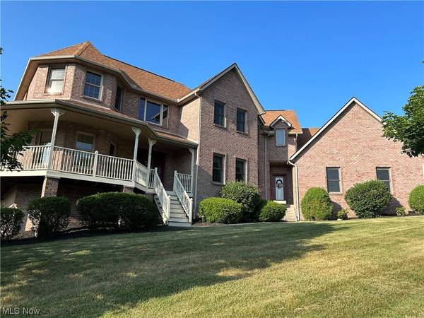 110 Lexington DR, St. Clairsville, OH 43950