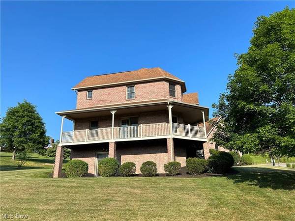 110 Lexington DR, St. Clairsville, OH 43950