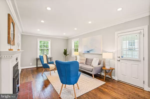 4003 QUEENSBURY RD, Hyattsville, MD 20782