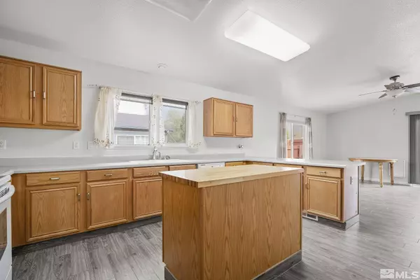 18025 Lockspur Court, Reno, NV 89508-5038