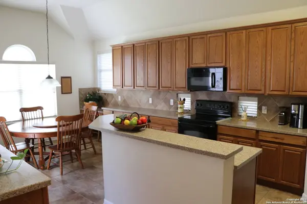 1848 Lookout Forest, San Antonio, TX 78260