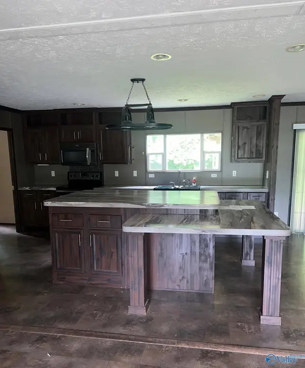 180 Eliza Lane, New Market, AL 35761