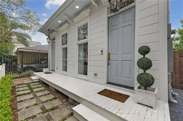 4021 PERRIER ST, New Orleans, LA 70115