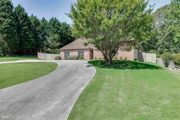 1920 Ashton Pointe DR, Dacula, GA 30019