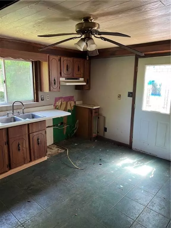 1415 Denver St, North Versailles, PA 15137