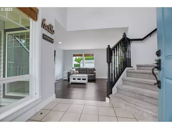 614 S PONDEROSA CT, Canby, OR 97013