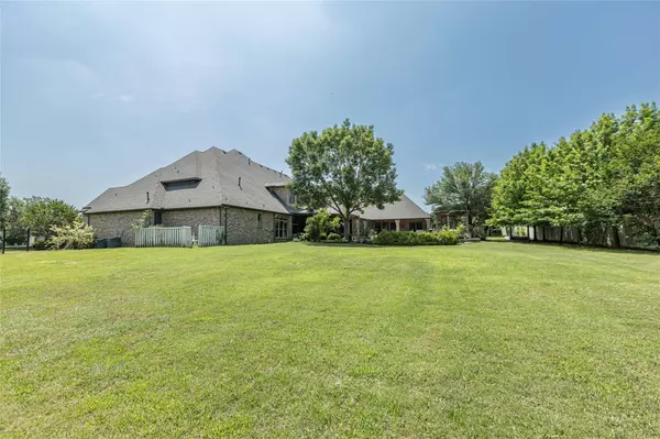 4512 Mahogany Lane, Copper Canyon, TX 75077