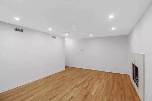 5136 Amesbury Drive #107, Dallas, TX 75206