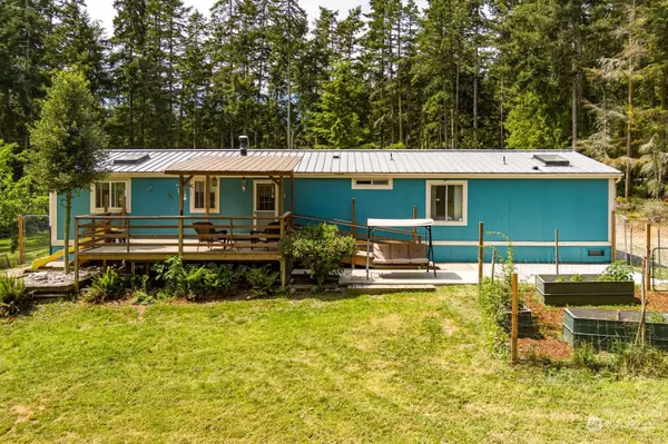 4370 Vanderwell RD, Oak Harbor, WA 98277