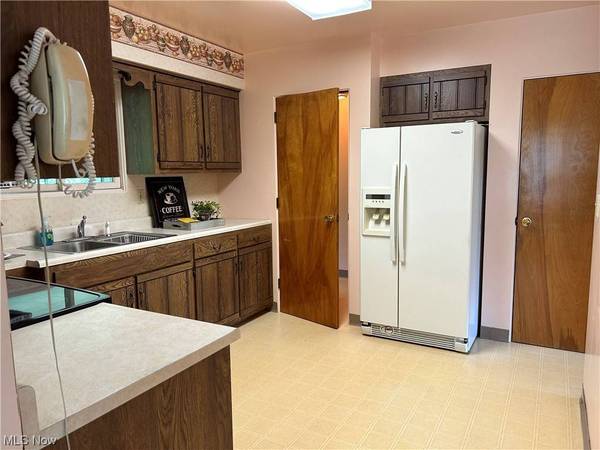 67028 Joella DR, St. Clairsville, OH 43950