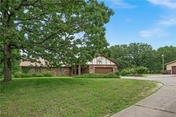 8000 SE Condor LN, Galena, KS 66739
