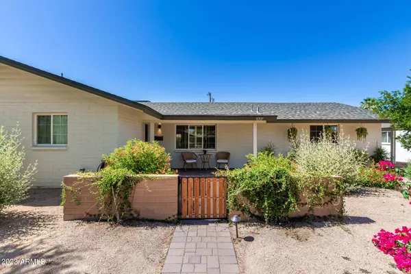 8307 E MEADOWBROOK Avenue, Scottsdale, AZ 85251