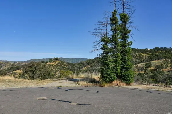 429 Woodhaven CT, Napa, CA 94558