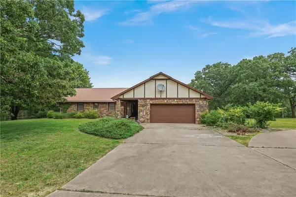 8000 SE Condor LN, Galena, KS 66739