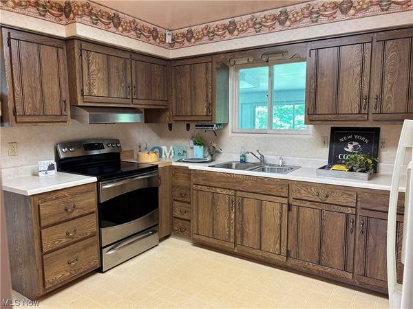 67028 Joella DR, St. Clairsville, OH 43950