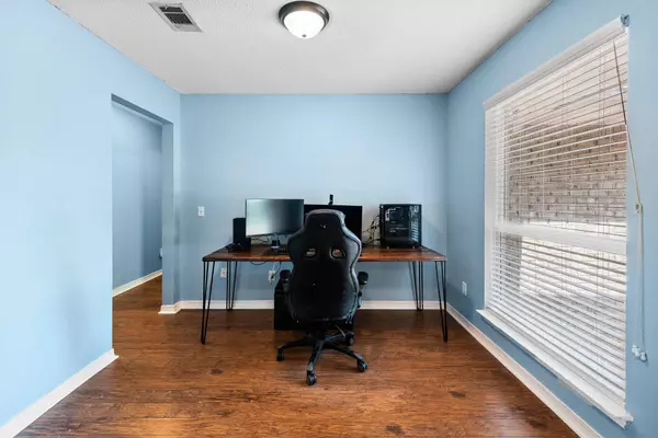 2816 Mohican Way, Crestview, FL 32539