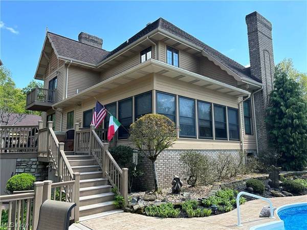 67022 S Almar LN, St. Clairsville, OH 43950